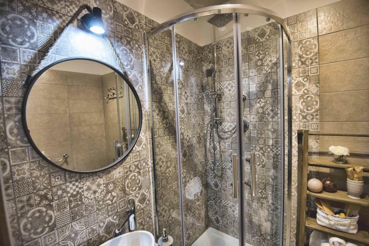 Elegant B&B - Il Vicolo Storico Salerno Zewnętrze zdjęcie
