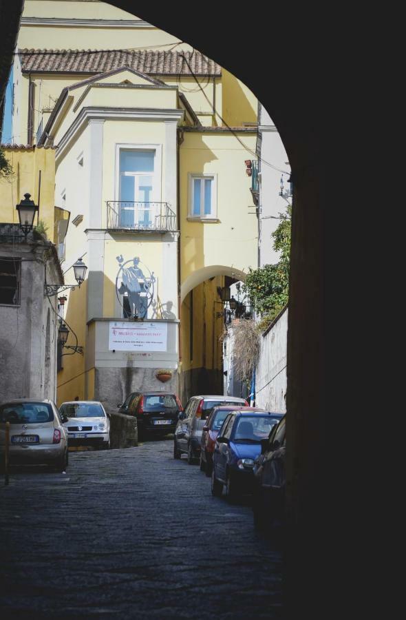 Elegant B&B - Il Vicolo Storico Salerno Zewnętrze zdjęcie
