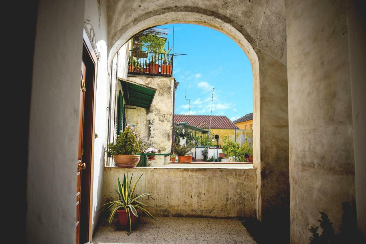 Elegant B&B - Il Vicolo Storico Salerno Zewnętrze zdjęcie